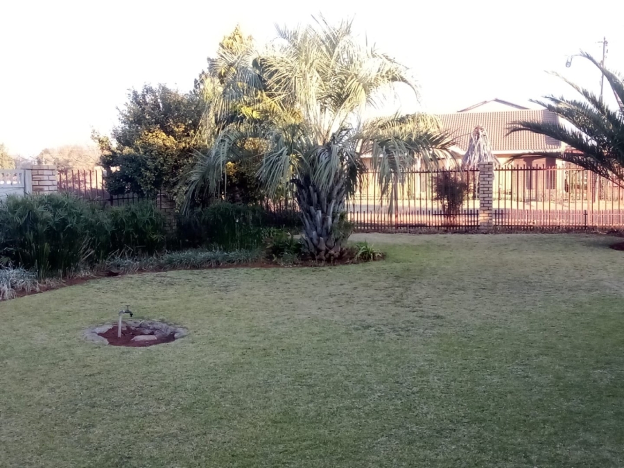 4 Bedroom Property for Sale in Petrusburg Free State